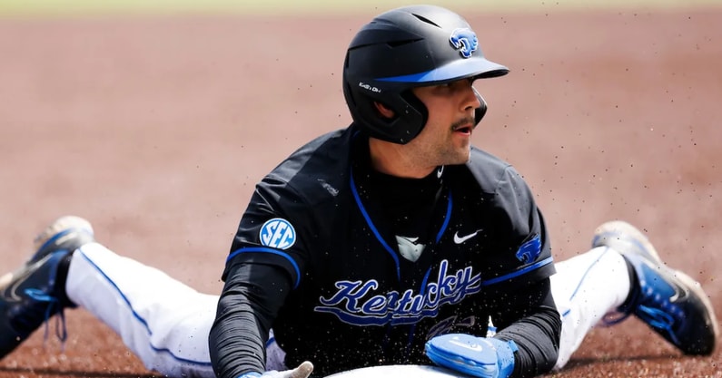 Ryan-Waldschmidt-peaking-right-time-Bat-Cats