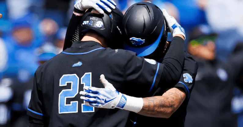 Kentucky-overcomes-early-deficit-for-victory-over-South-Carolina