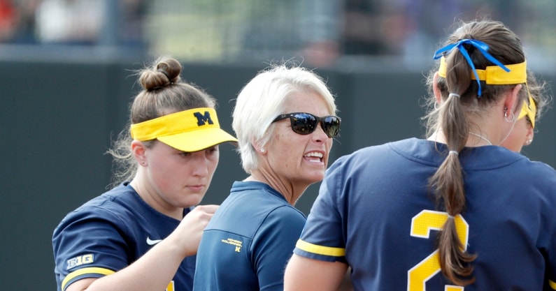 on3.com/michigan-skipper-bonnie-tholl-on-message-to-lily-vallimont-following-injury-its-gonna-hurt/