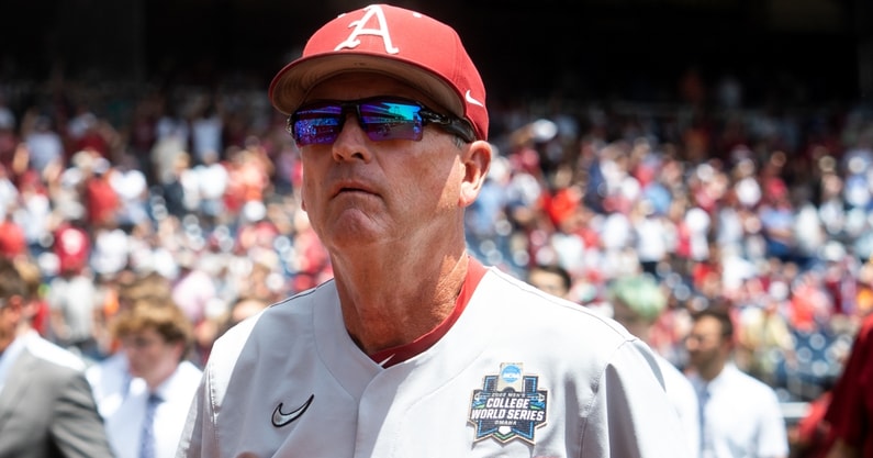 on3.com/dave-van-horn-addresses-facing-former-player-ethan-bates-in-arkansas-regional/