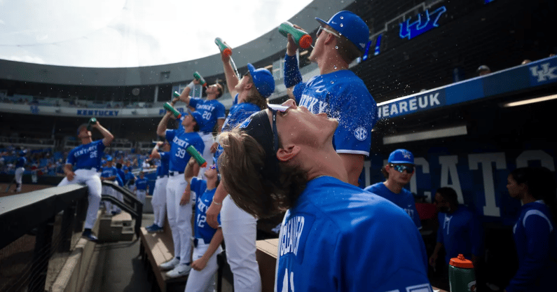 Kentucky-opens-Regional-with-win-over-Western-Michigan