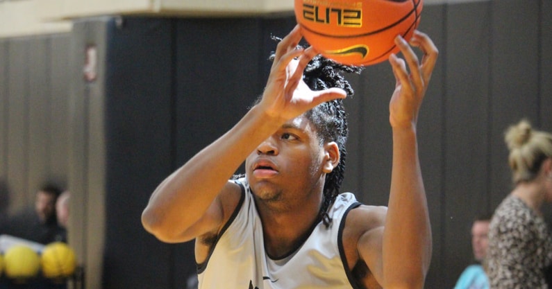 Purdue guard Gicarri Harris