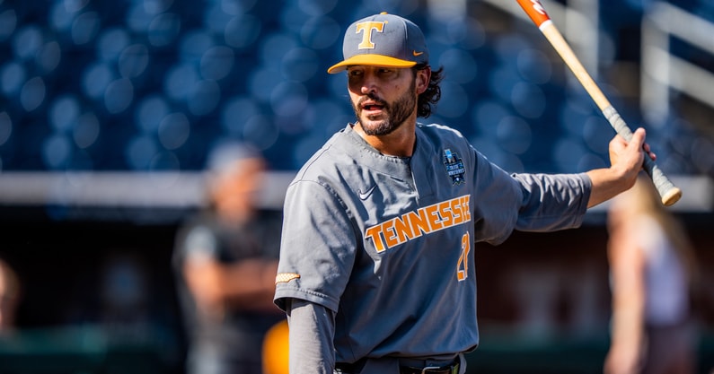 Short stay in Omaha only the beginning for the Vols, Sports