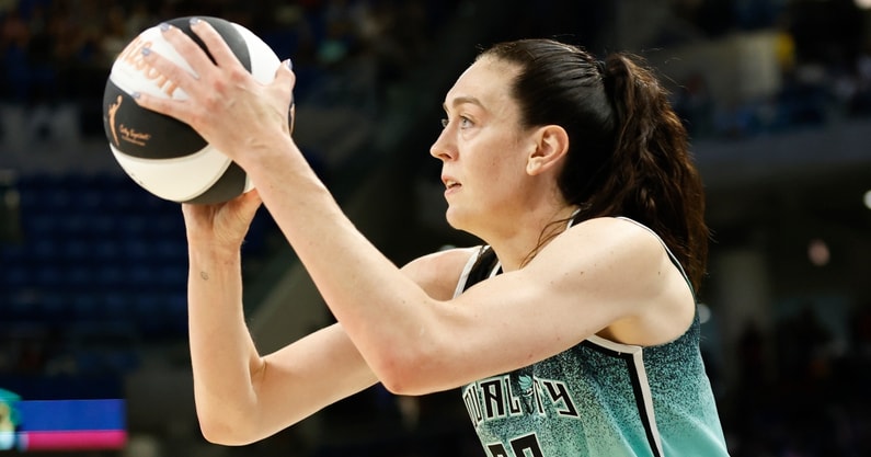 breanna stewart liberty