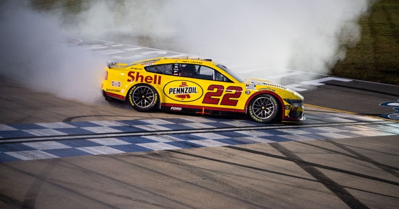 Joey Logano (3)