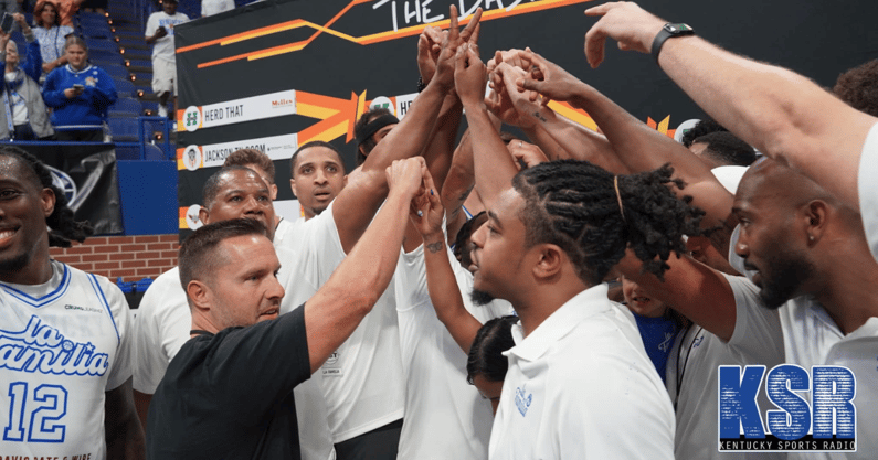 La Familia, Kentucky's alumni team, celebrates after its second TBT win - Daniel Hager, Kentucky Sports Radio
