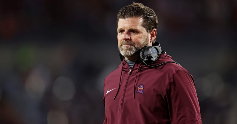 virginia-tech-head-coach-brent-pry-describes-handling-heightened-expectations-2024-season