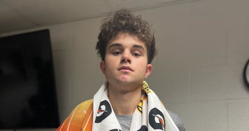 jalen-montonati-love-visit-kentucky-eyes-fall-visits