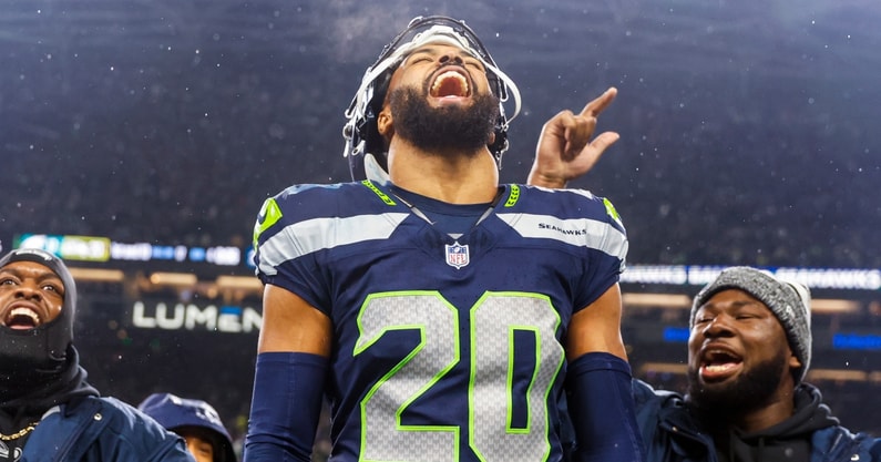 on3.com/julian-love-seattle-seahawks-agree-to-three-year-contract-worth-up-to-36-million-per-report/