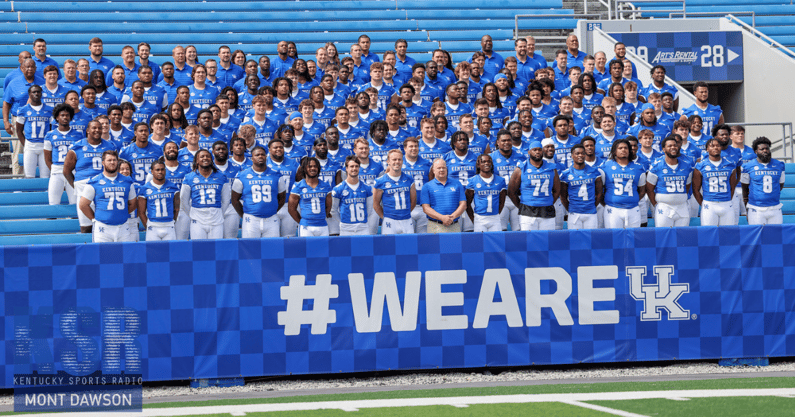 The 2024 Kentucky Football team poses for a picture on Media Day - Mont Dawson, Kentucky Sports Radio
