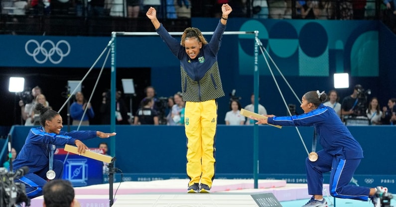 Rebreca Andrade Simone Biles Jordan Chiles