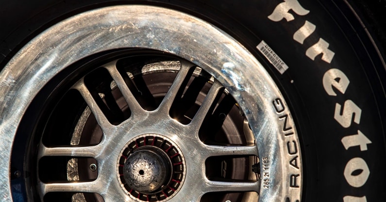 Racing tire