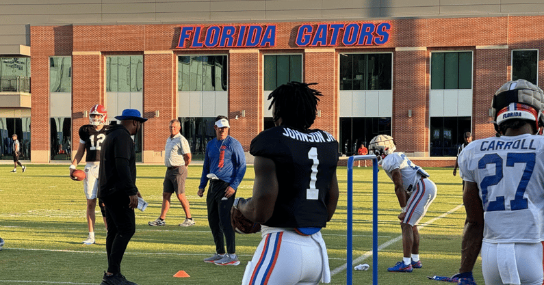 Untitled deFlorida Gators running back Montrell Johnson (photo by Zach Abolverdi) sign (84)