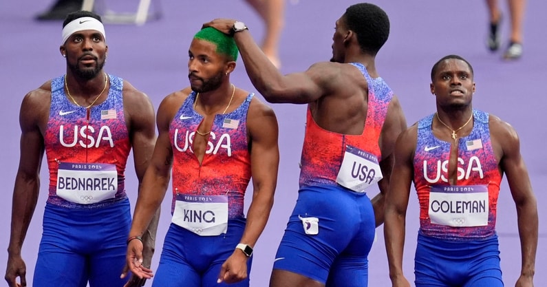 bothced-hand-off-between-christian-coleman-kenny-bednarek-spoils-usa-medal-chances-paris-olympics-4x100-relay