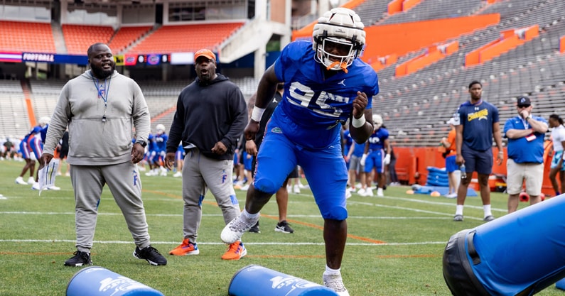 Florida Gators defensive lineman Jamari Lyons (95) participates in a drill during spring football practice at Steve Spurrier Field at Ben Hill Griffin Stadium in Gainesville, FL on Saturday, April 1, 2023. [Matt Pendleton/Gainesville Sun] Ncaa Football Florida Gators Spring Football Practice