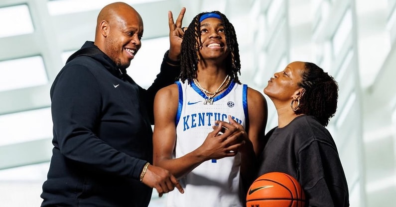 Jasper Johnson takes official visit to Kentucky with family