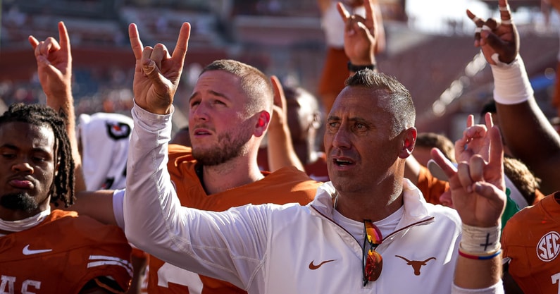 Texas Longhorns head coach Steve Sarkisian will take his team to Ann Arbor to play Michigan Wolverines football. (Photo by Aaron E. Martinez/American-Statesman / USA TODAY NETWORK)