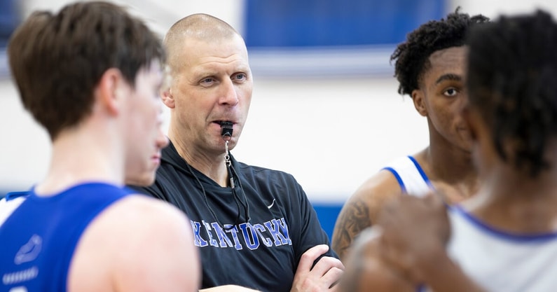 Mark Pope at Kentucky men’s basketball practice - Tyler Ruth, UK Athletics