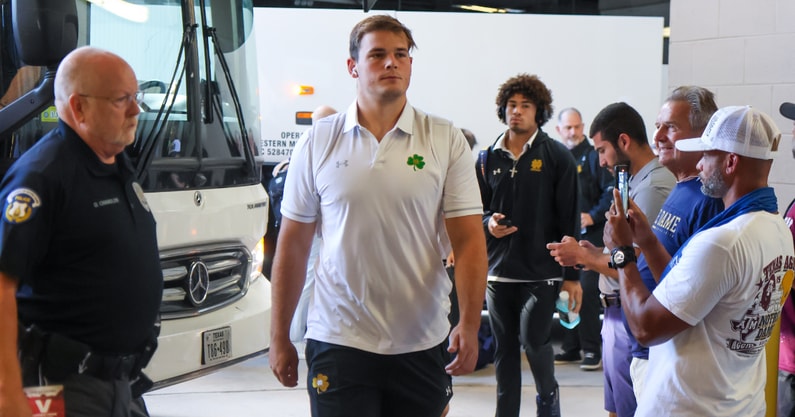 notre dame TE Mitchell Evans
