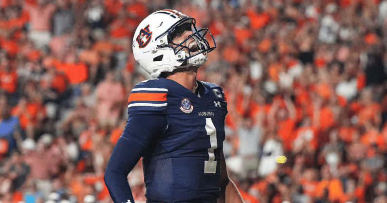 Payton Thorne (Photo by Auburn Athletics)