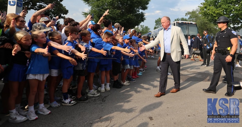 what-recruits-visiting-for-kentucky-south-carolina