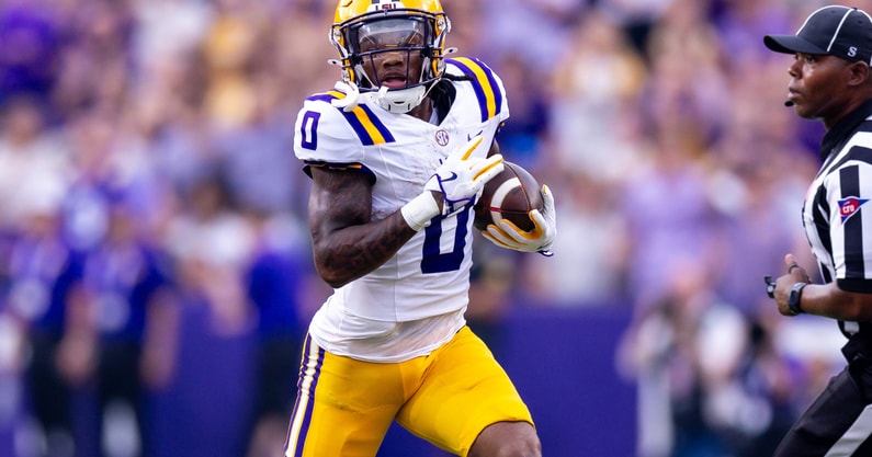 Transfer Zavion Thomas is already making a splash on offense and special teams for LSU (Photo: © Stephen Lew-Imagn Images)