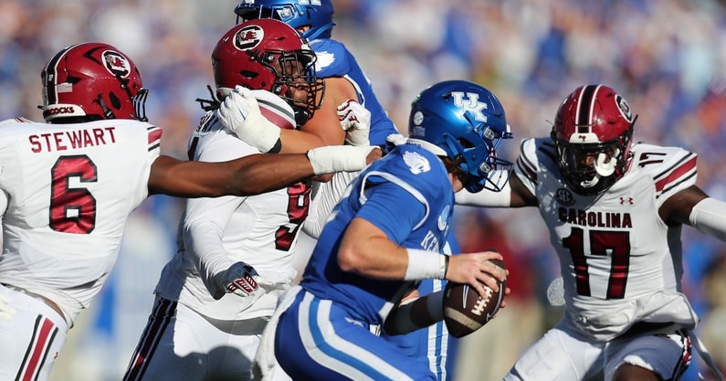 South Carolina's defense pressures UK's Brock Vandagriff (Photo: CJ Driggers | GamecockCentral.com)