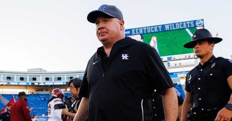 Kentucky Wildcats head coach Mark Stoops walks off the field after the game against the South Carolina Gamecocks at Kroger Field. Mandatory Credit: Jordan Prather-Imagn Images