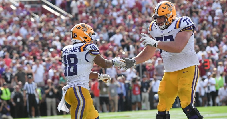 lsu-trolls-south-carolina-with-sandstorm-in-locker-room-after-win