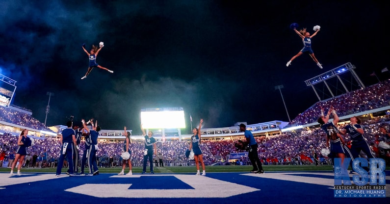 Kroger Field under the lights vs. Georgia - Dr. Michael Huang, Kentucky Sports Radio