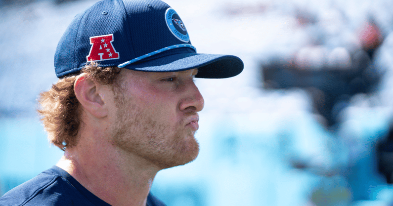 Tennessee Titans quarterback Will Levis (8) heads into the locker room after pre-game warmups before their game against the New York Jets at Nissan Stadium - © Denny Simmons / The Tennessean / USA TODAY NETWORK via Imagn Images