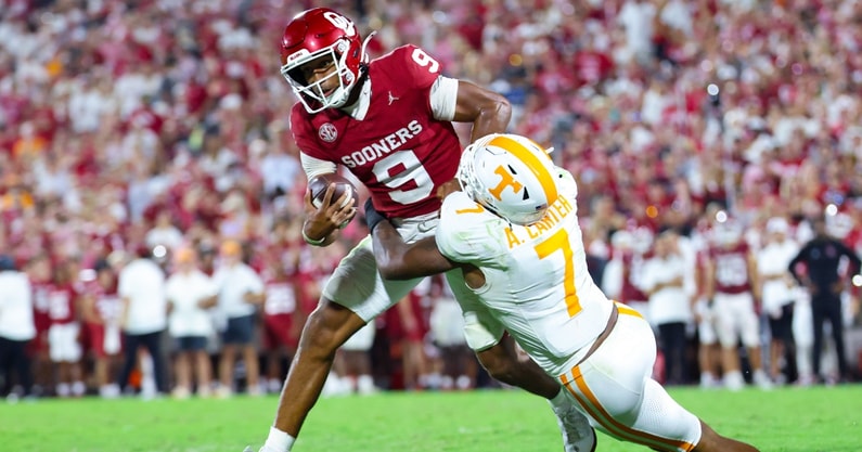 NCAA Football: Tennessee at Oklahoma