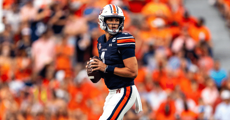 Payton Thorne (Photo by Matt Rudolph/Auburn Live)