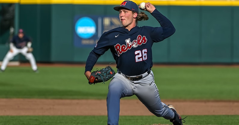 NCAA Baseball: College World Series-Arkansas vs Ole Miss
