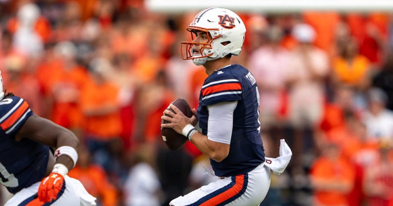 Payton Thorne (Photo by Matt Rudolph/Auburn Live)