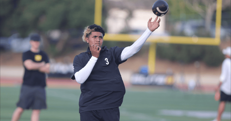 Jaron-Keawe Sagapolutele - Hawaii high school football