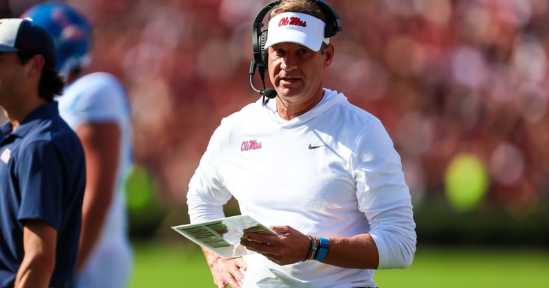 NCAA Football: Mississippi at South Carolina