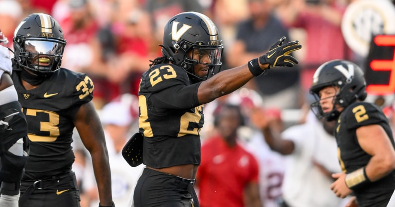 Vanderbilt wears black jerseys