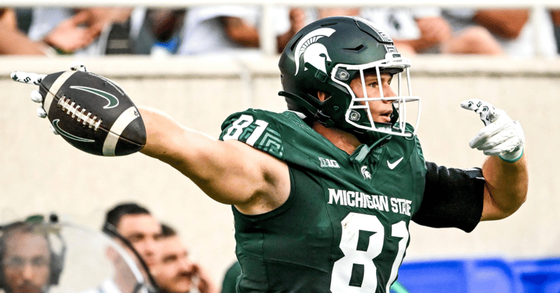 Michigan State's Michael Masunas celebrates a first down after a catch against Florida Atlantic during the first quarter on Friday, Aug. 30, 2024, at Spartan Stadium in East Lansing - Nick King, USA TODAY Sports