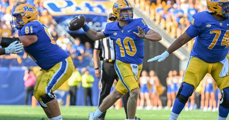 NCAA Football: West Virginia at Pittsburgh