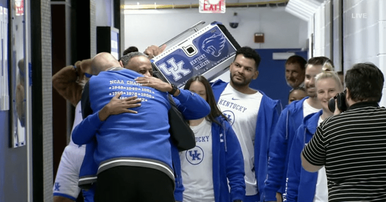 its-not-kentucky-mbb-wbb-anymore-instead-one-undeniable-brand