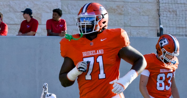 2025 TX OL Ryan Fodje5