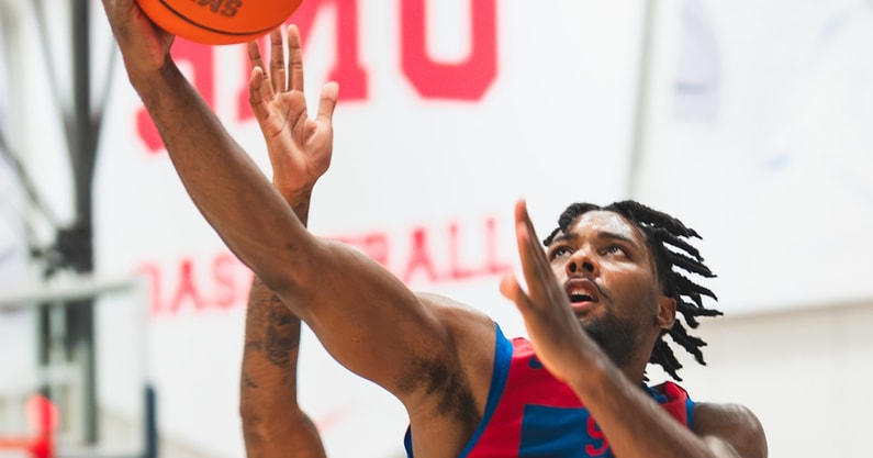 college-basketball-kario-oquendo-on-coming-to-smu-playing-in-the-acc