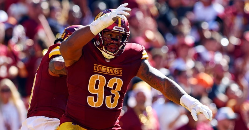 washington-commanders-defensive-tackle-jonathan-allen-expacted-season-ending-pectoral-injury