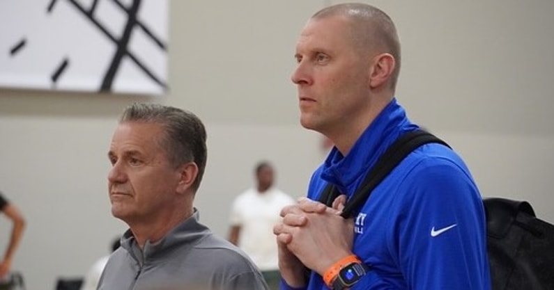 Arkansas coach John Calipari and Kentucky coach Mark Pope
