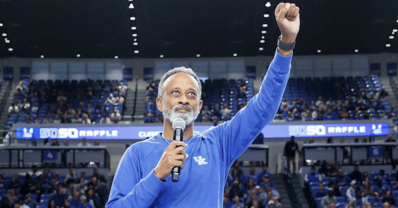 kenny-brooks-shows-appreciation-for-nil-opportunities-at-kentucky