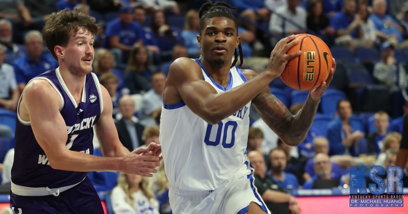 Kentucky guard Otega Oweh drives the lane - Dr. Michael Huang, Kentucky Sports Radio