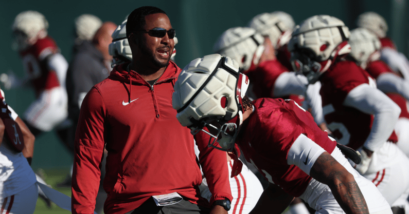 Alabama DB coach Maurice Linguist