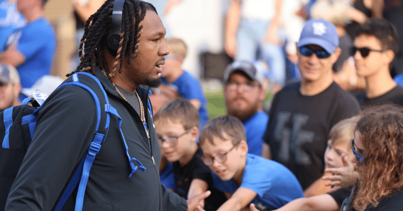 Kentucky outside linebacker JJ Weaver at the Cat Walk - Dr. Michael Huang, Kentucky Sports Radio