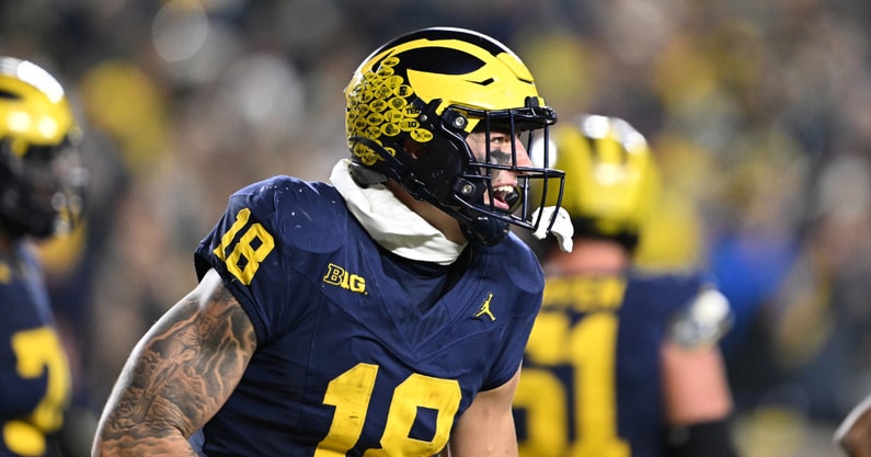 Michigan Wolverines football tight end Colston Loveland had 2 touchdowns against MSU for coach Sherrone Moore. (Photo by Lon Horwedel / TheWolverine.com)